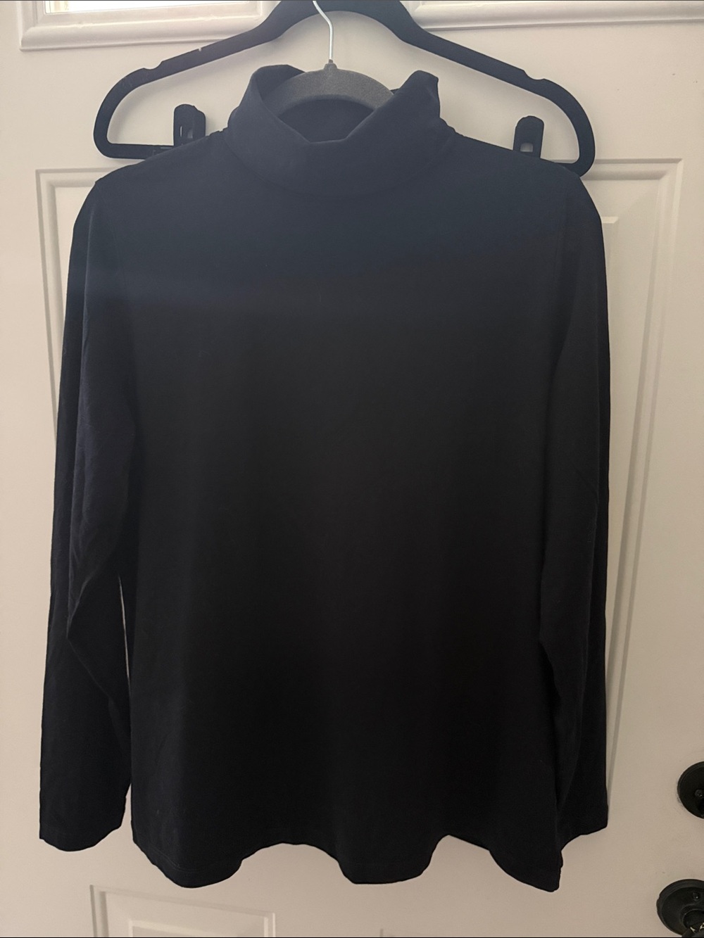 Lands' End Black Long-Sleeve Turtleneck Tee- shaped fit